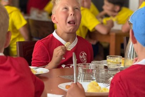 DEZA KEMP 2025 - 2. DEN